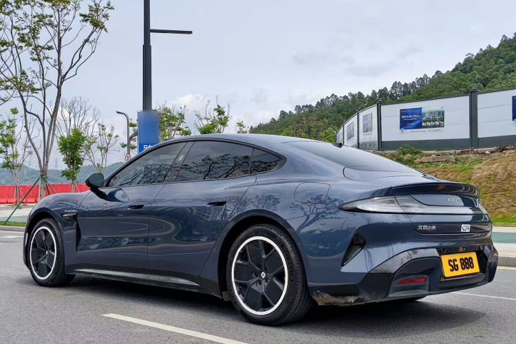 MI SU7 2024 image de voiture #5