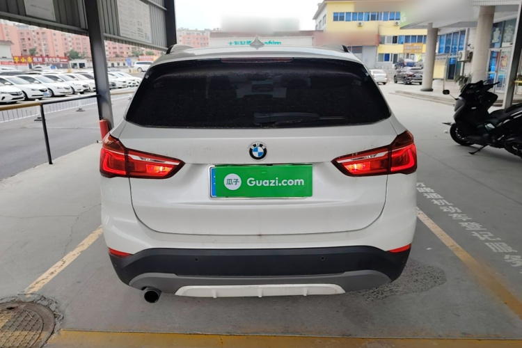 BMW X1 2018 #6 BMW X1 2018 car image #6