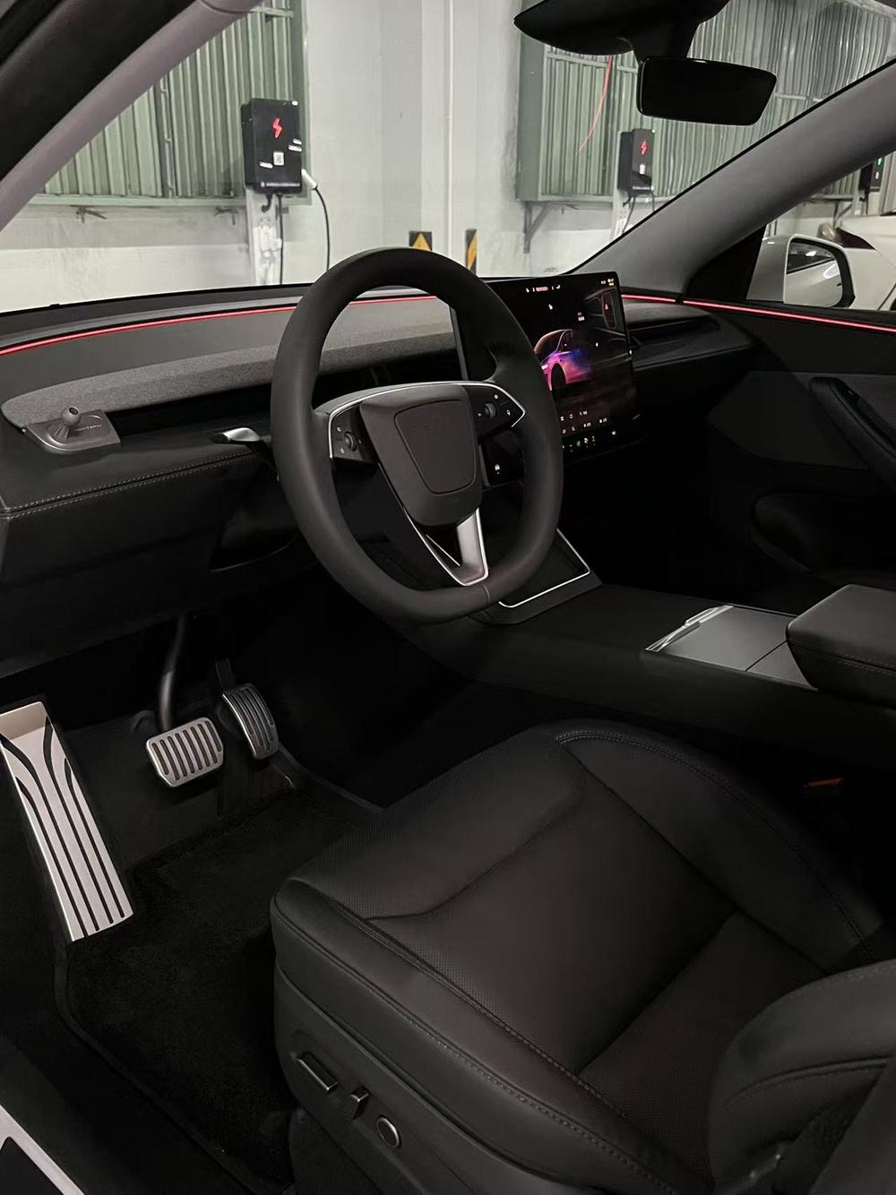 Tesla Model Y 2025 #19 Tesla Model Y 2025 car image #19