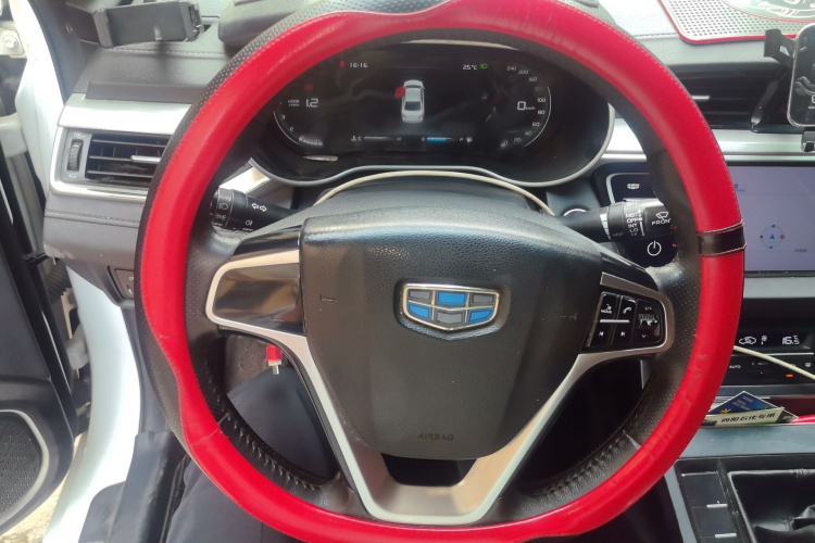 GEELY Emgrand 2019 #15 GEELY Emgrand 2019 car image #15