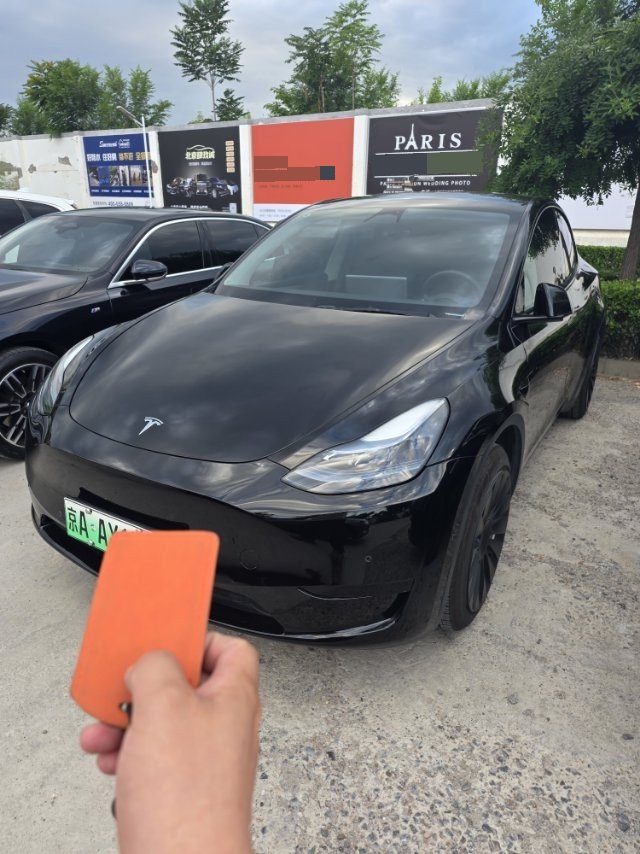 Tesla Model Y 2023 Tesla Model Y 2023 car image
