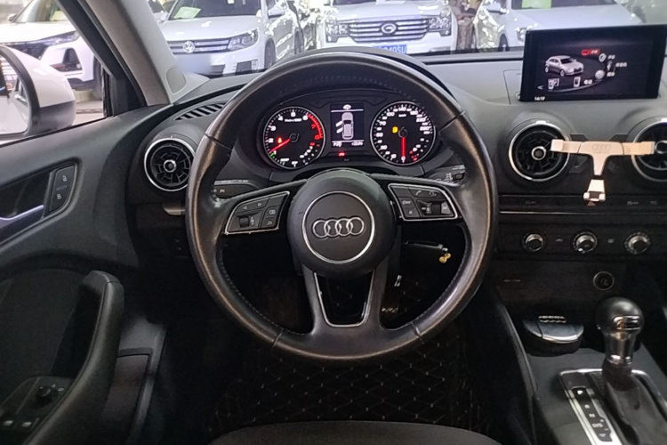 Audi A3 2019 #11 Audi A3 2019 car image #11