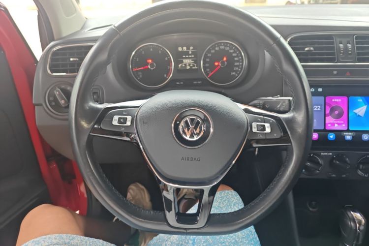 Volkswagen Polo 2016 #13 Volkswagen Polo 2016 car image #13