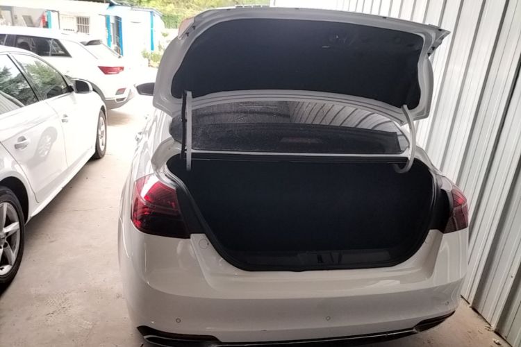 GEELY Emgrand 2020 #19 GEELY Emgrand 2020 imagen de coche #19