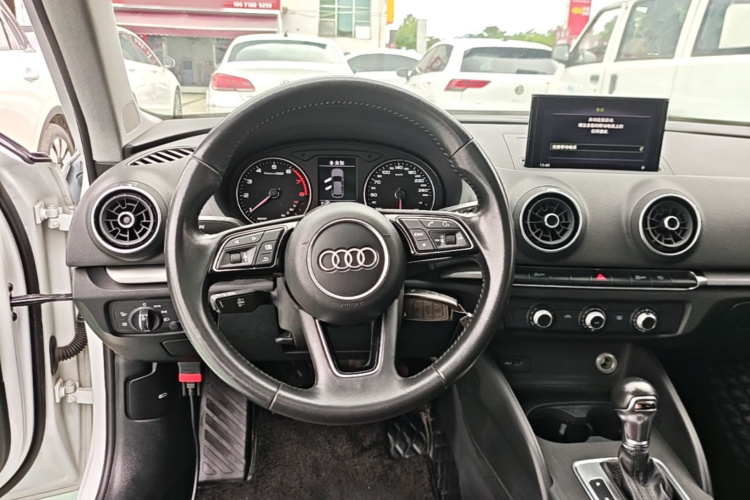 Audi A3 2020 car image #19