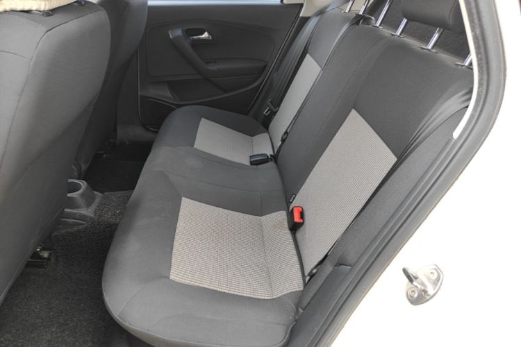 Volkswagen Polo 2017 #13 Volkswagen Polo 2017 car image #13