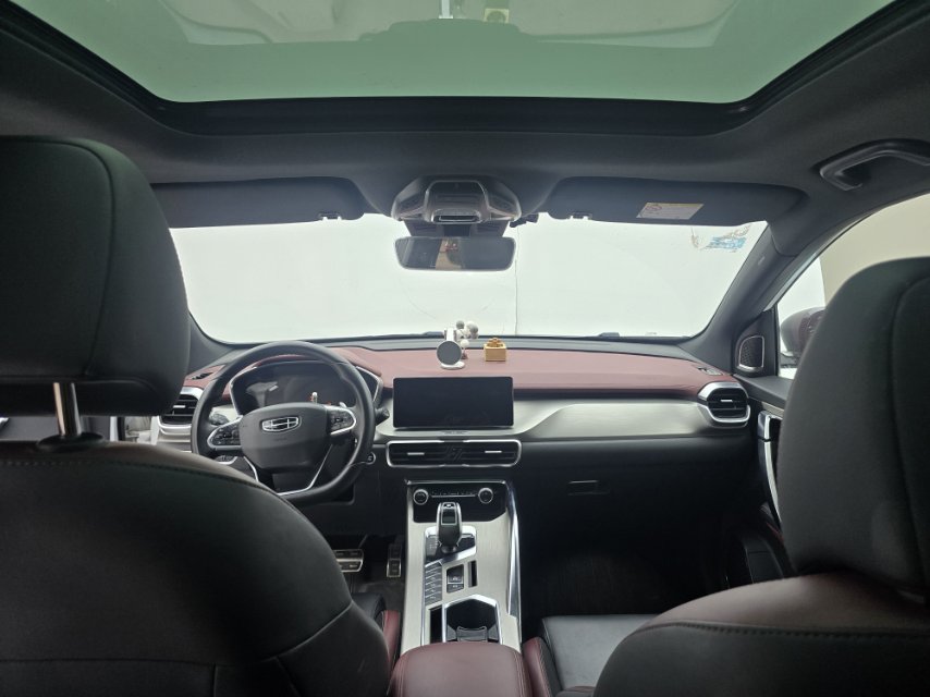 GEELY Coolray 2019 car image #4