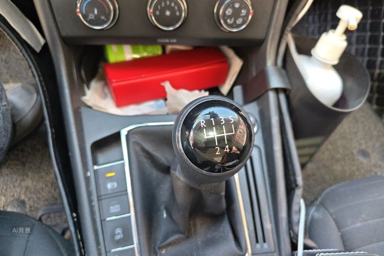 Volkswagen Lavida 2018 immagine di auto #16