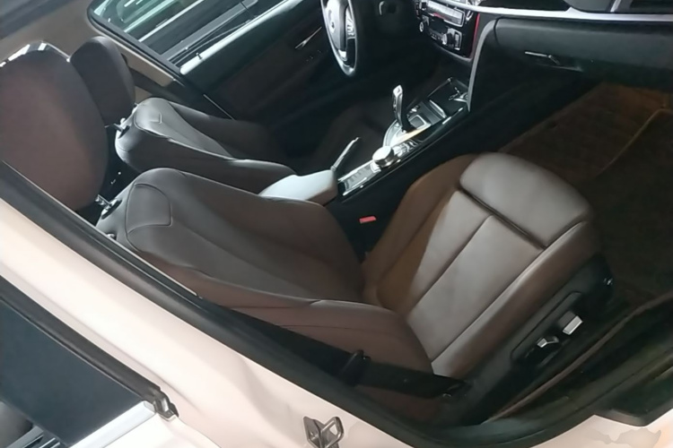 BMW 3 Series 2019 #24 BMW 3 Series 2019 car image #24