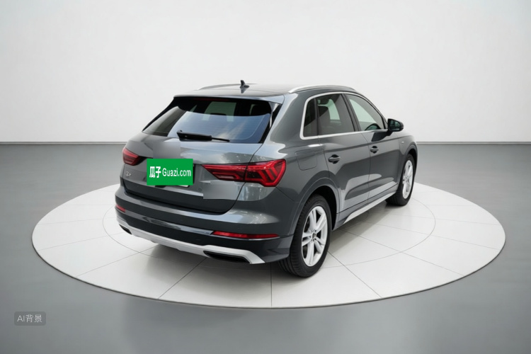 Audi Q3 2020 car image #7