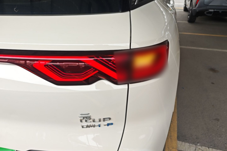BYD YuanUP 2025 #8 BYD YuanUP 2025 car image #8