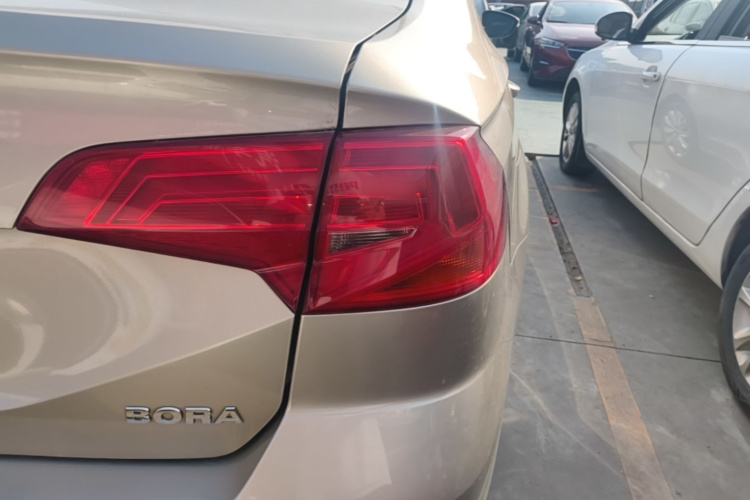 Volkswagen Bora 2021 car image #8