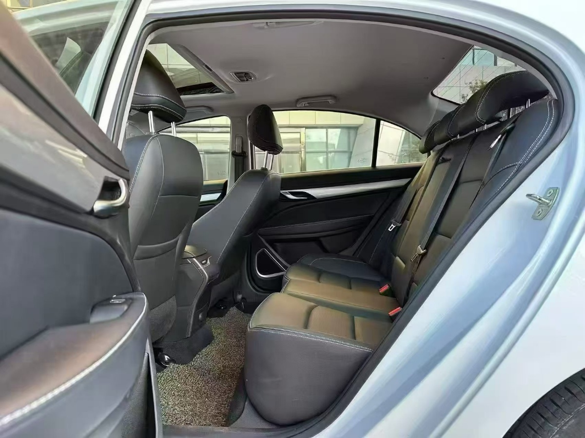 GEELY Emgrand 2020 #6 GEELY Emgrand 2020 car image #6