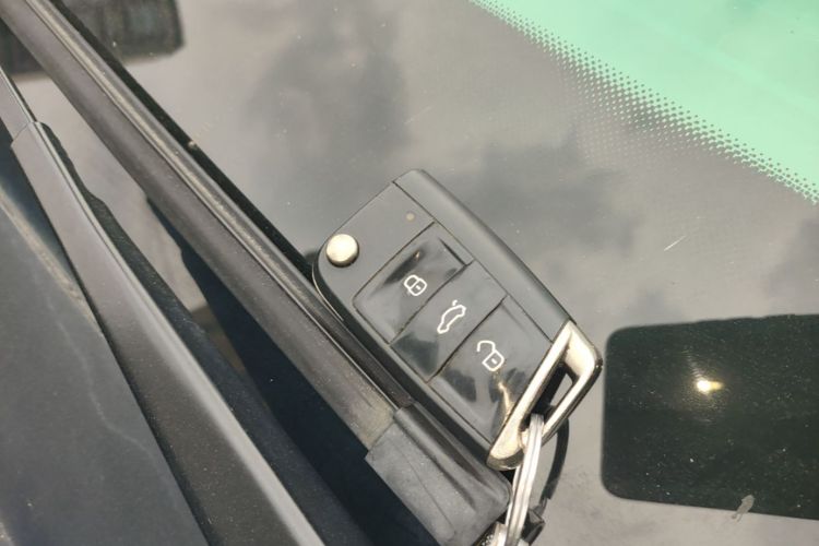 Volkswagen Tharu 2022 car image #9