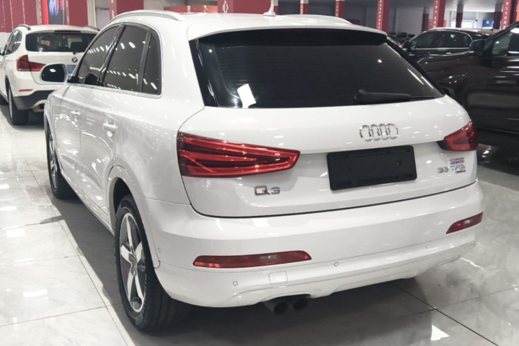 Audi Q3 2015 #5 Audi Q3 2015 car image #5