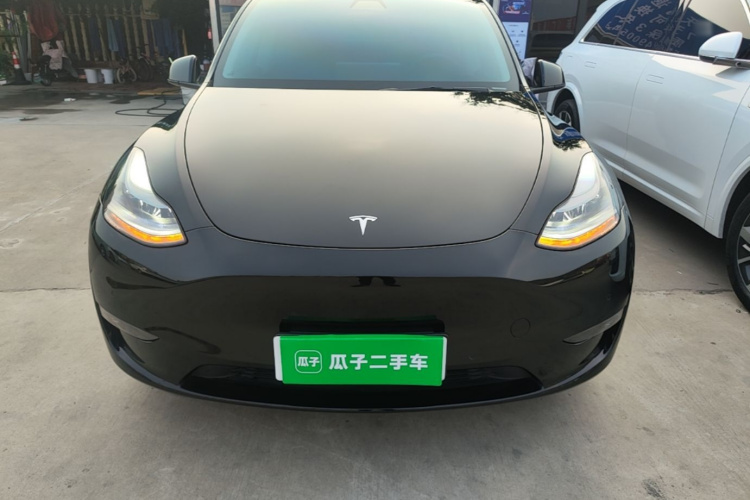 Tesla Model Y 2021 #3 Tesla Model Y 2021 car image #3