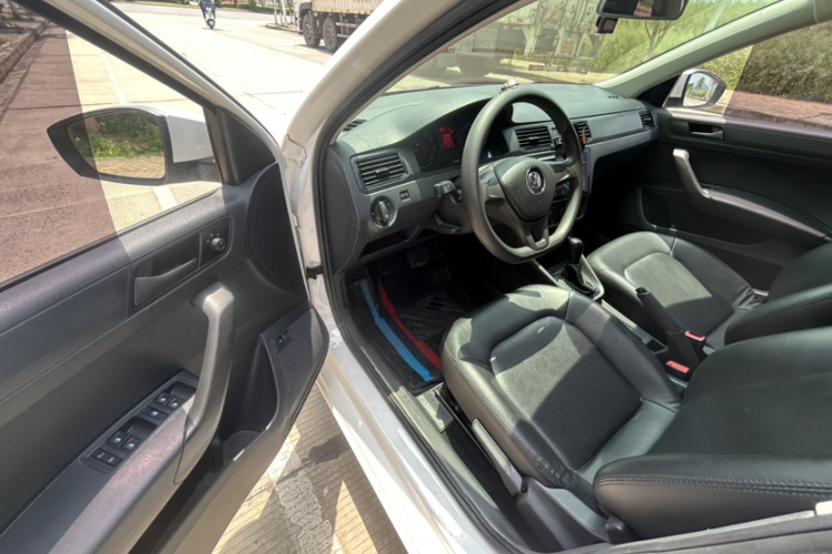 Volkswagen Santana 2019 #13 Volkswagen Santana 2019 car image #13