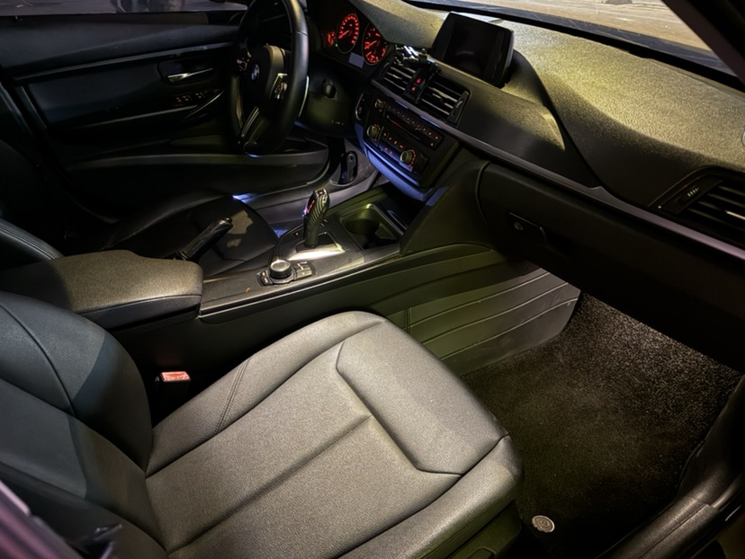 BMW 3 Series 2012 #3 BMW 3 Series 2012 imagem de carro #3