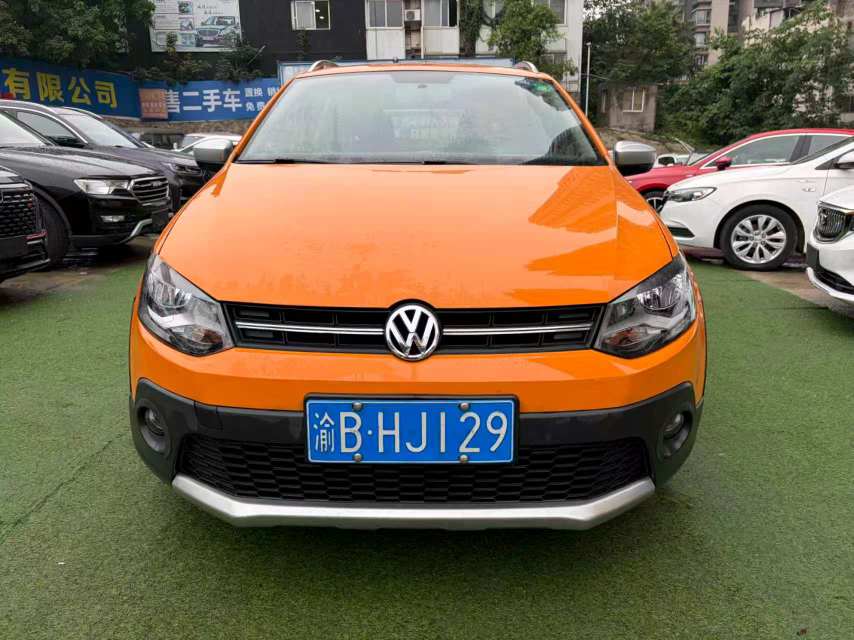 Volkswagen Polo 2014 car image #4