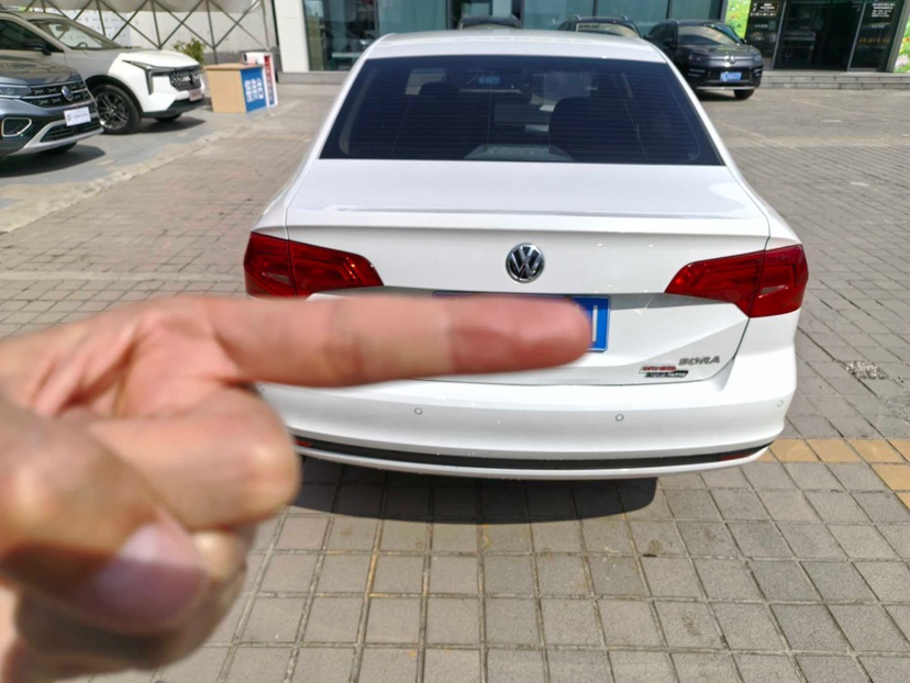 Volkswagen Bora 2022 car image #3