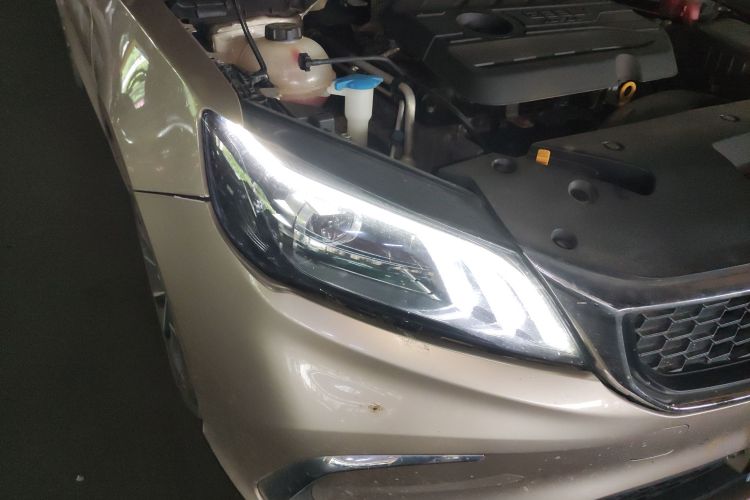 GEELY Emgrand 2021 #8 GEELY Emgrand 2021 car image #8