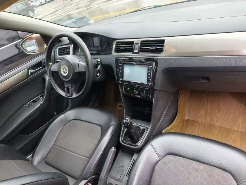 Volkswagen Santana 2014 car image #7