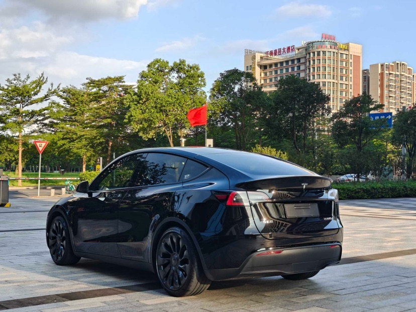 Tesla Model Y 2022 #8 Tesla Model Y 2022 immagine di auto #8