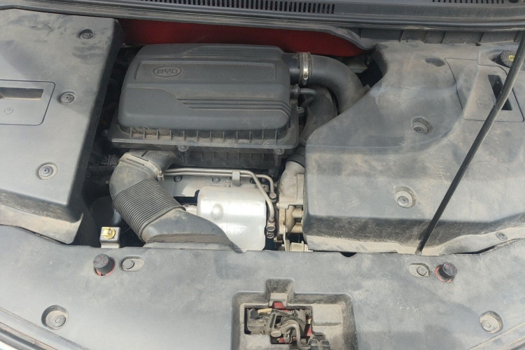 BYD Yuan 2017 #22 BYD Yuan 2017 car image #22
