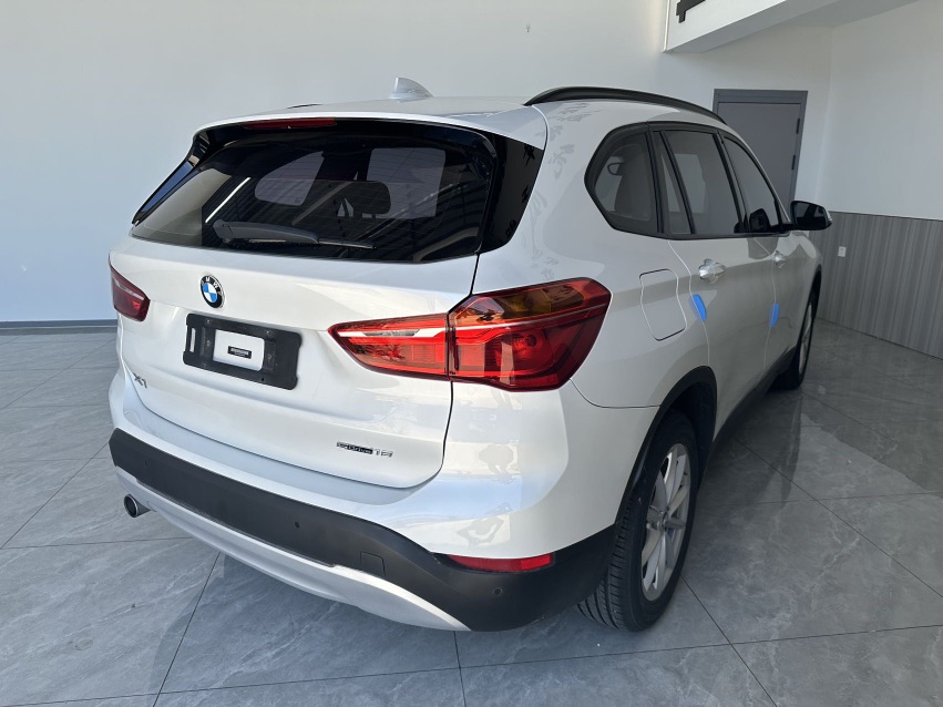 BMW X1 2018 #6 BMW X1 2018 صورة سيارة #6