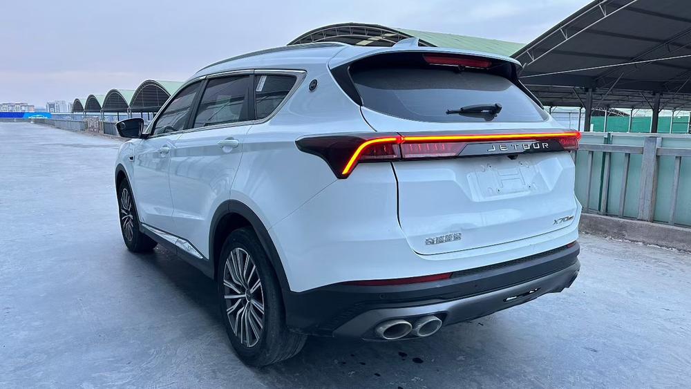 Jetour X70 PLUS 2024 car image #4