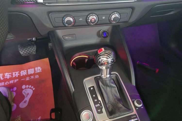 Audi A3 2019 car image #16