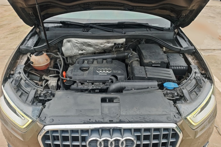 Audi Q3 2014 car image #20