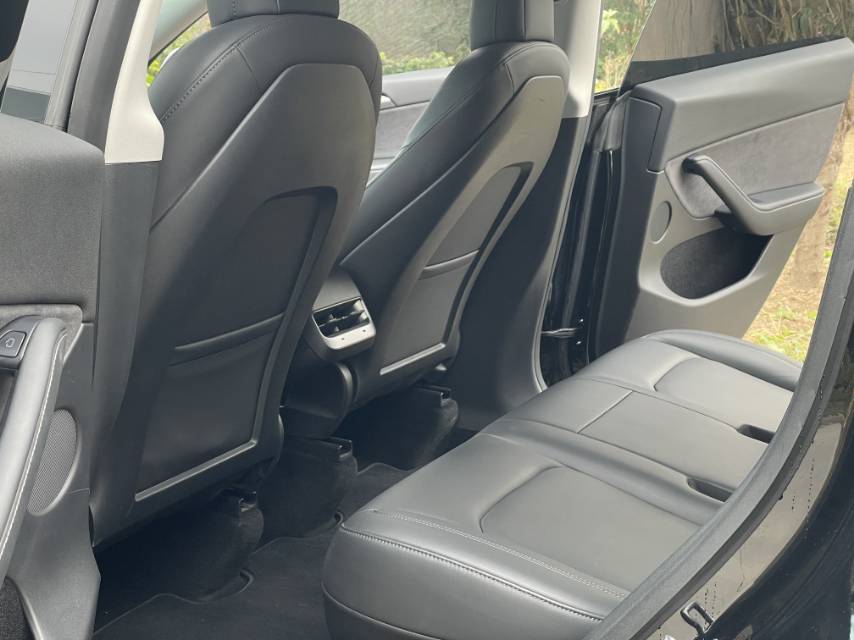 2021 car image #11
