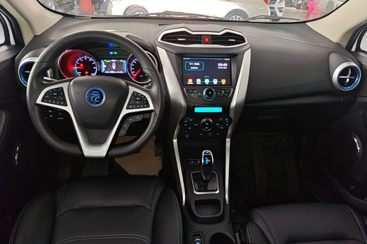 BYD Yuan New Energy 2019 car image #10