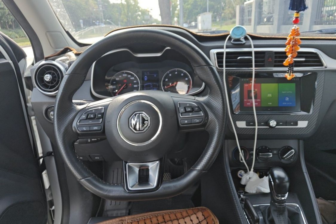 MG ZS 2018 #22 MG ZS 2018 car image #22