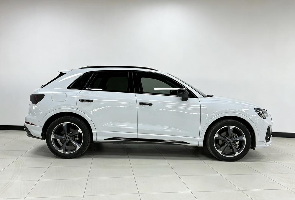 Audi Q3 2022 immagine di auto #8