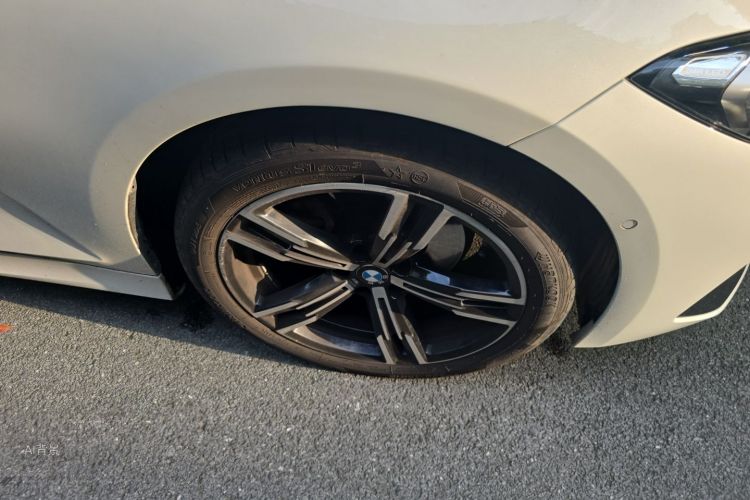 BMW 3 Series 2023 #9 BMW 3 Series 2023 car image #9