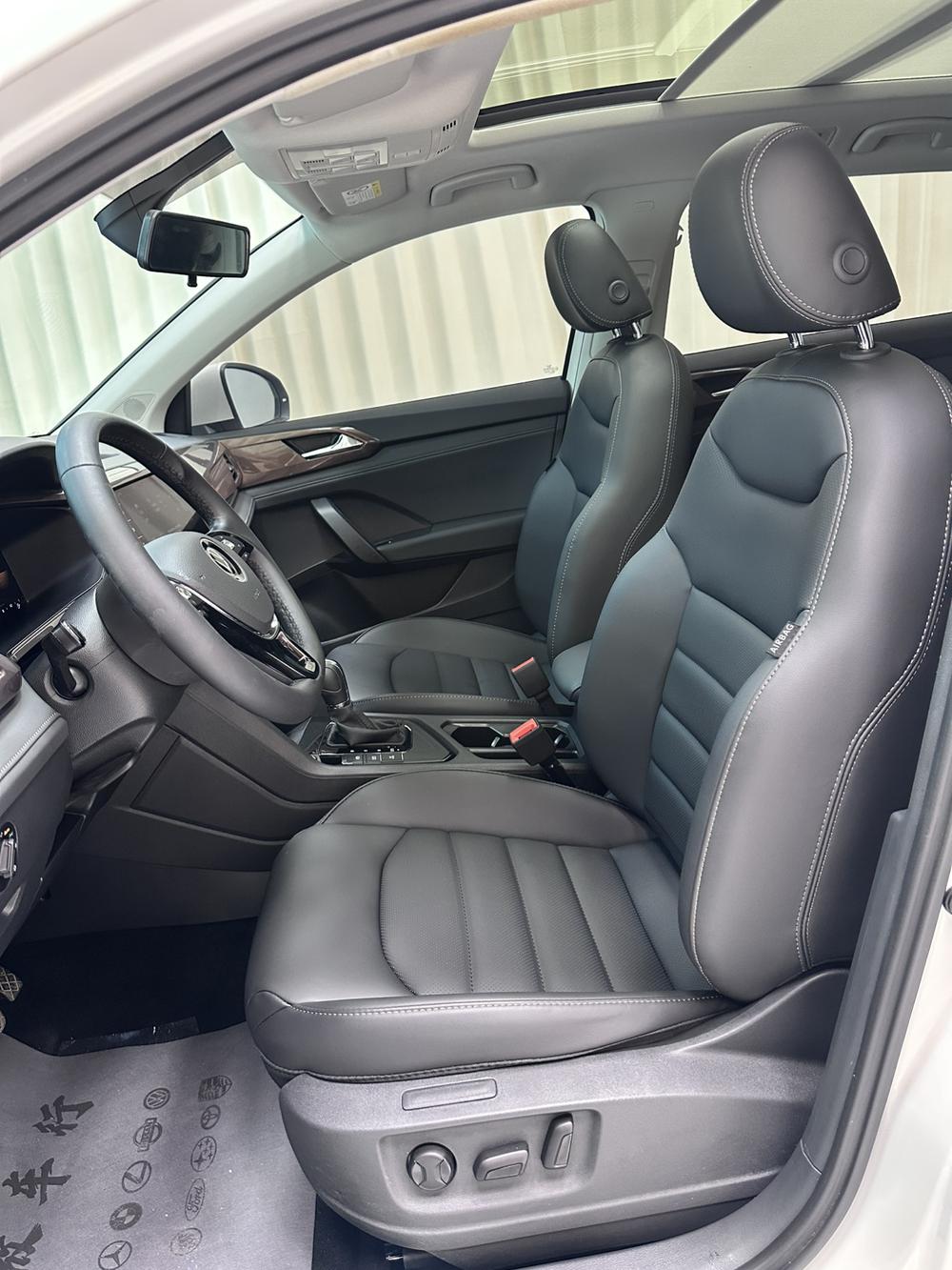 Volkswagen Tharu 2022 car image #16