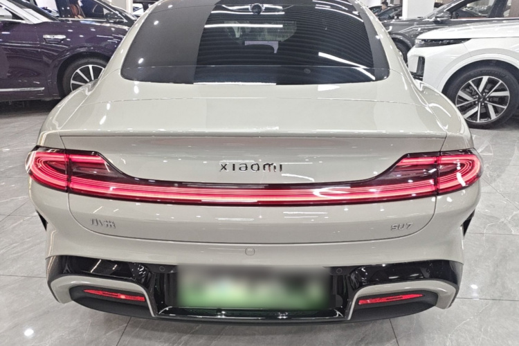 MI SU7 2025 car image #4