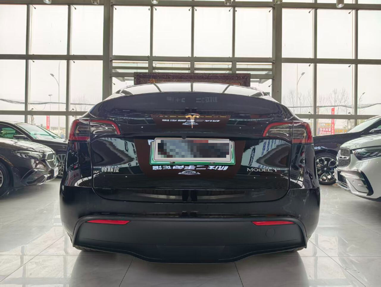 Tesla Model Y 2022 car image #7