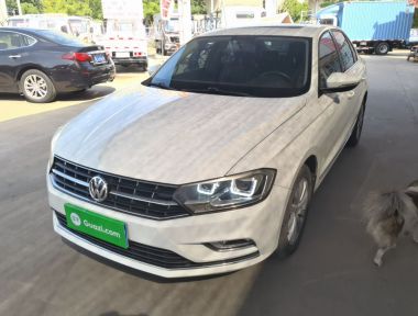 Volkswagen Bora 2016 car image 