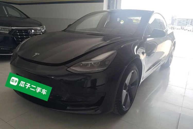 Tesla Model 3 2022 car image #2