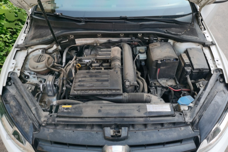 Volkswagen Golf 2015 car image #22