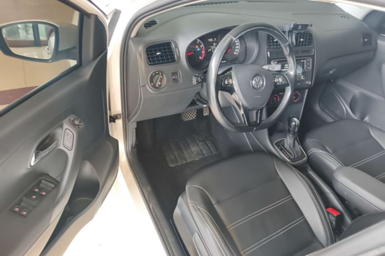 Volkswagen Polo 2018 #16 Volkswagen Polo 2018 car image #16