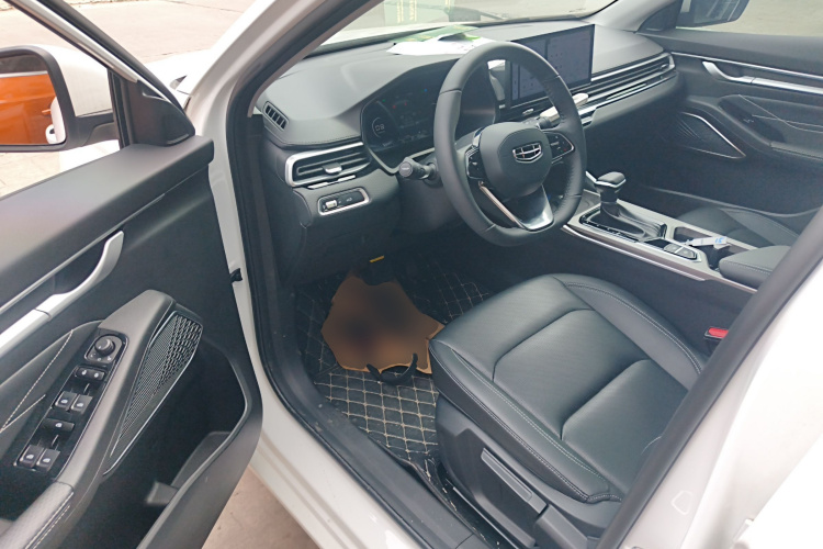 GEELY Emgrand 2024 изображение автомобиля #16