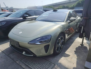MI SU7 2025 car image 