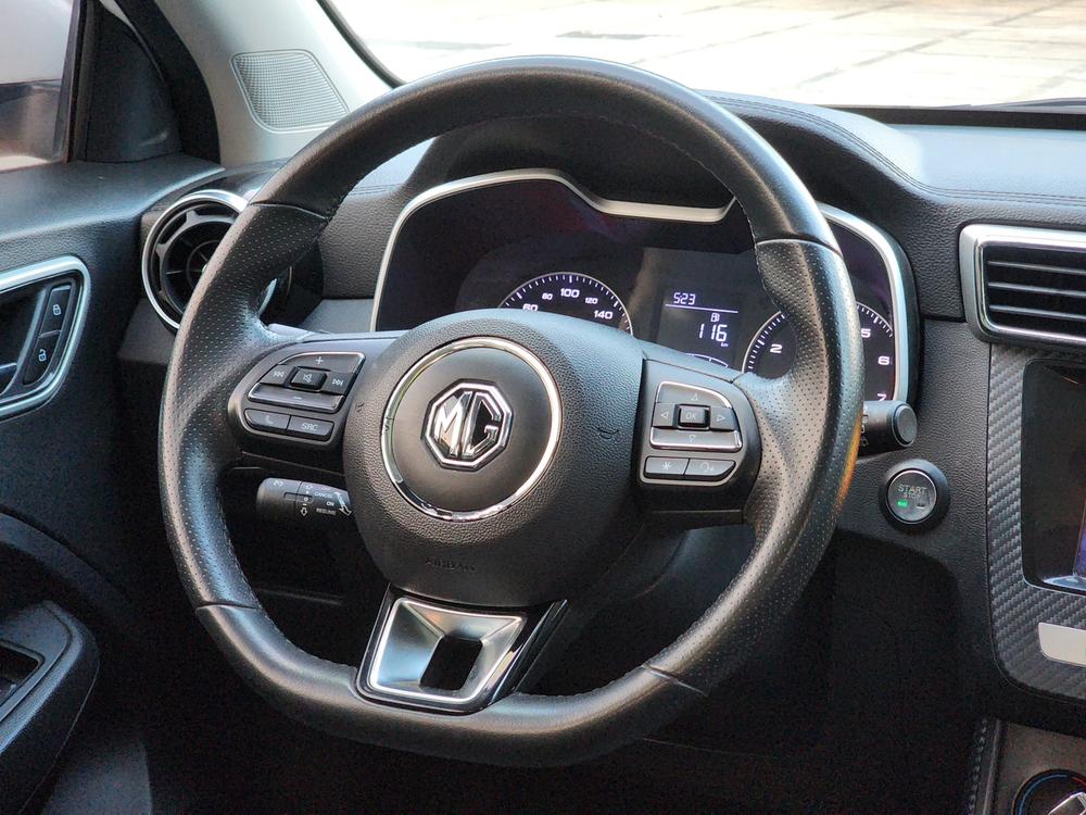 MG ZS 2018 car image #10
