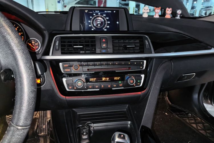 BMW 3 Series 2017 car image #15