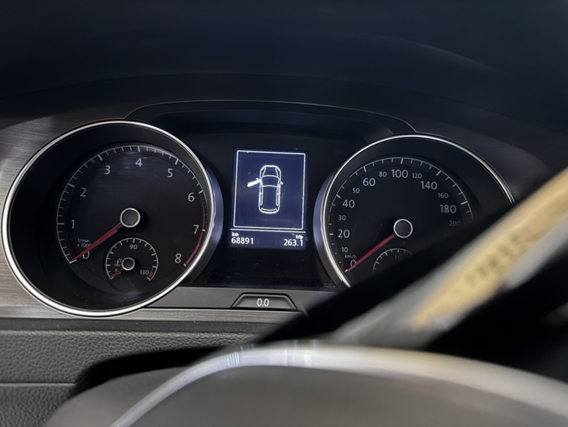 Volkswagen Golf 2015 car image #7