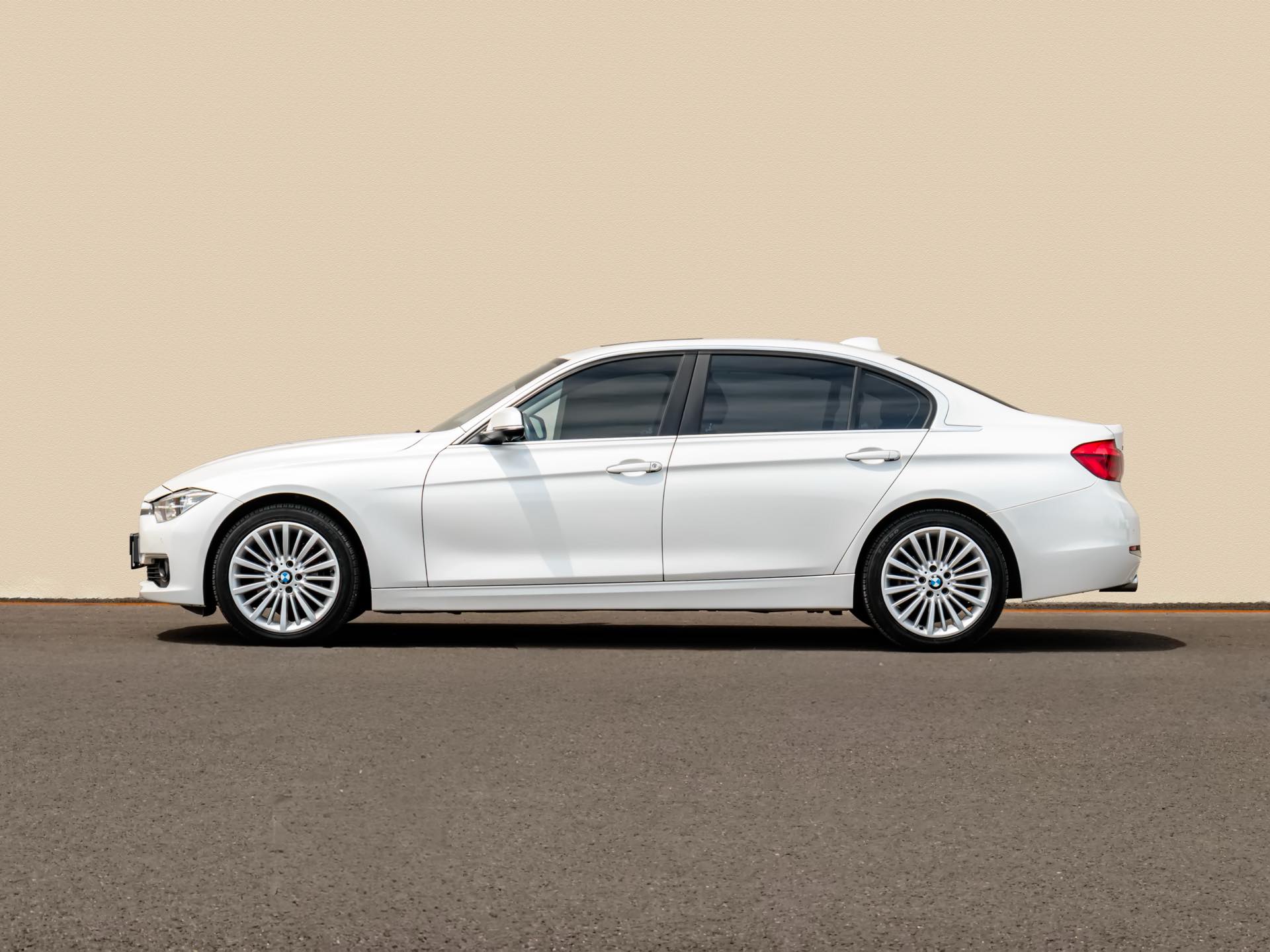 BMW 3 Series 2018 image de voiture #5